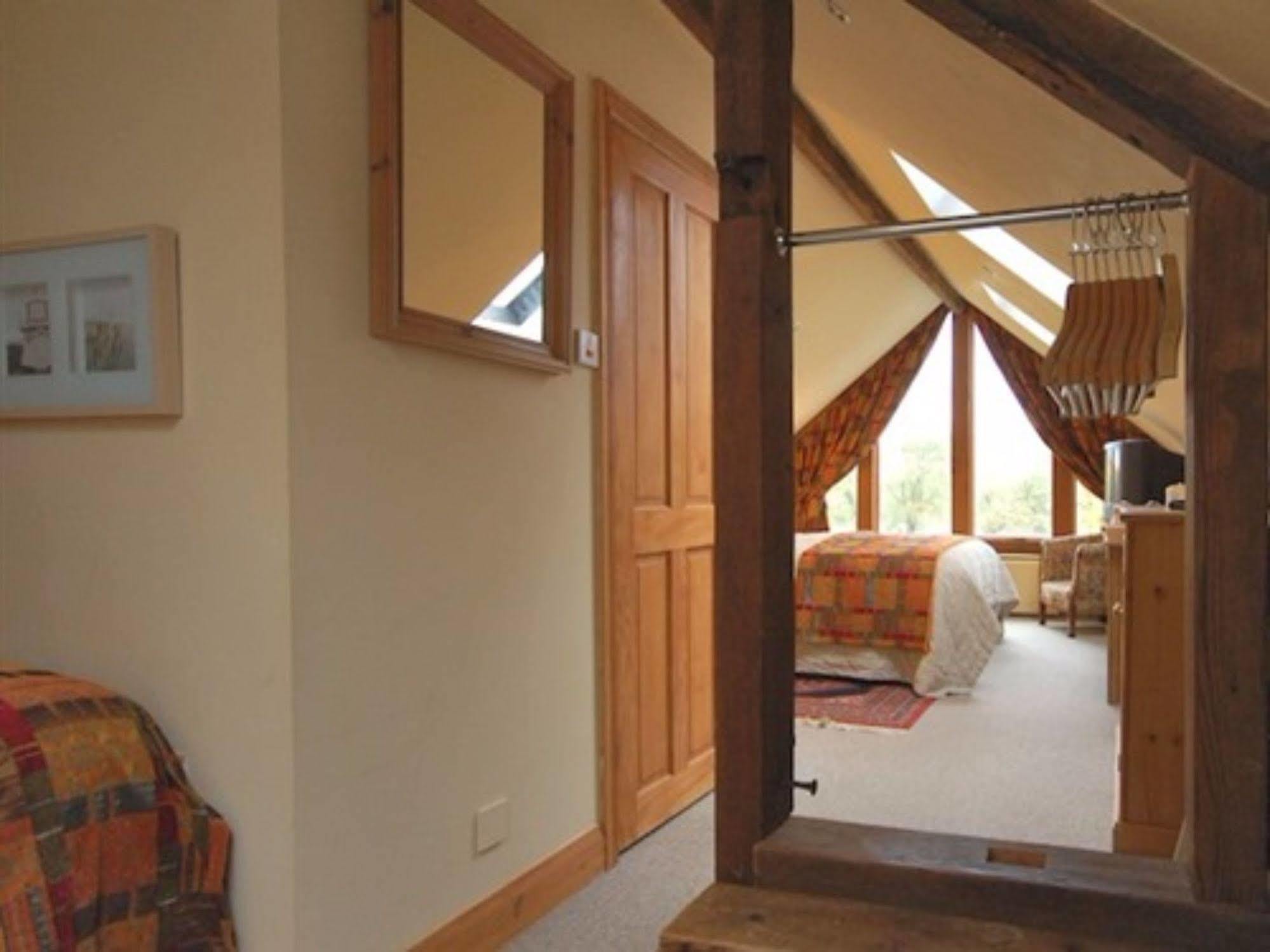 Bed and Breakfast The Old Forge East Kennett Екстер'єр фото