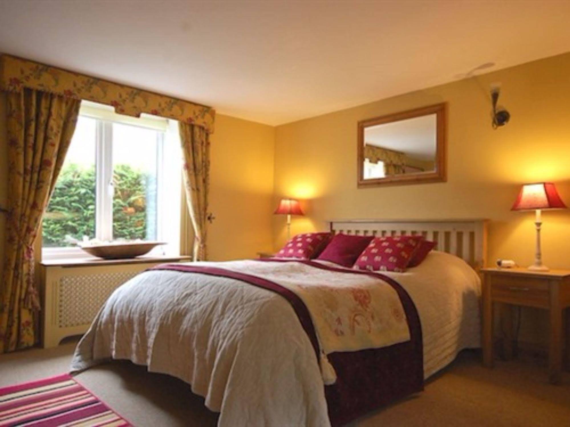 Bed and Breakfast The Old Forge East Kennett Екстер'єр фото