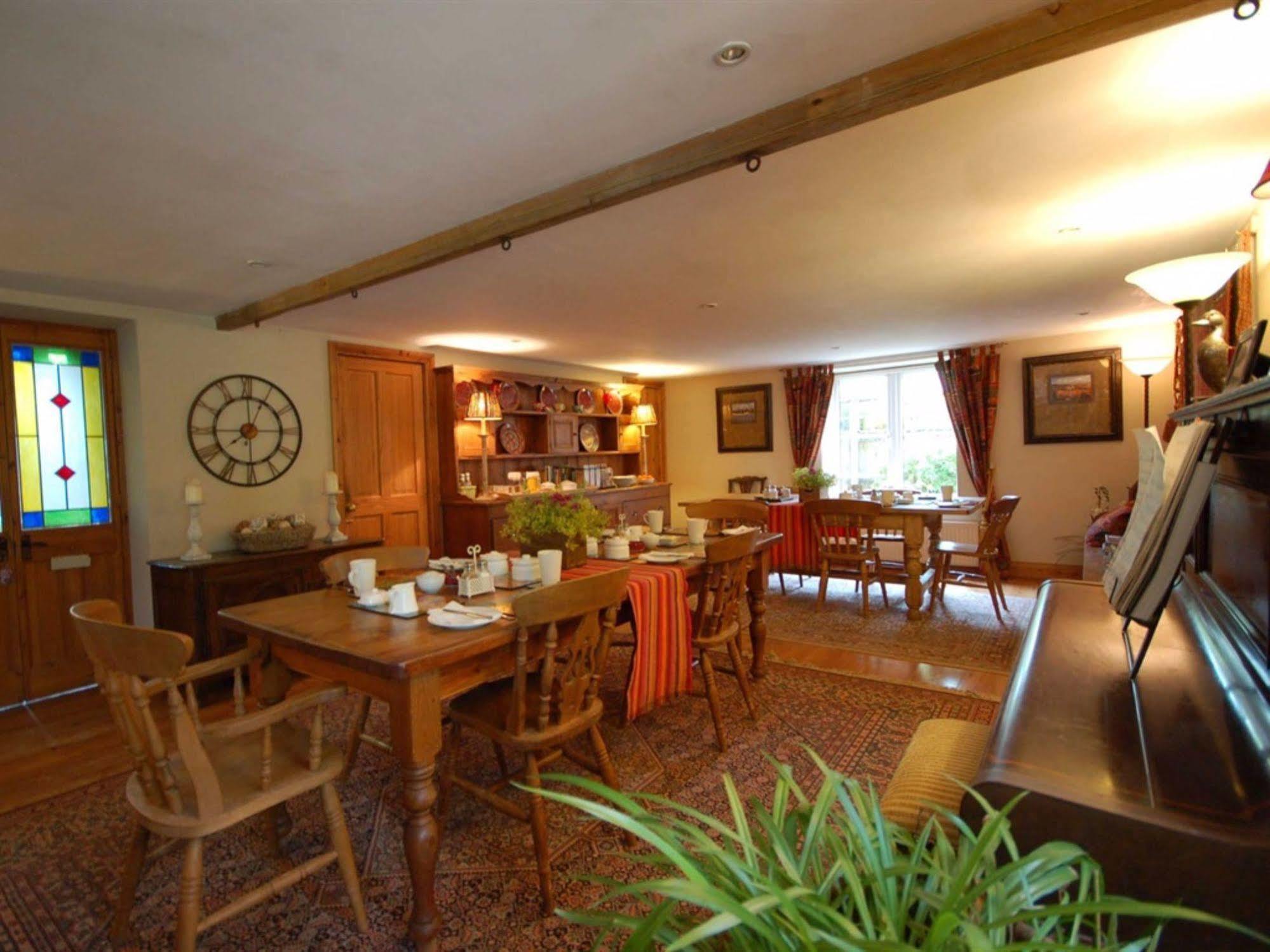 Bed and Breakfast The Old Forge East Kennett Екстер'єр фото